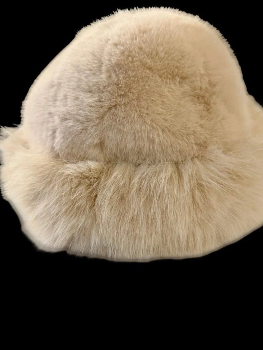 Faux Fur Bucket Hat in Cream